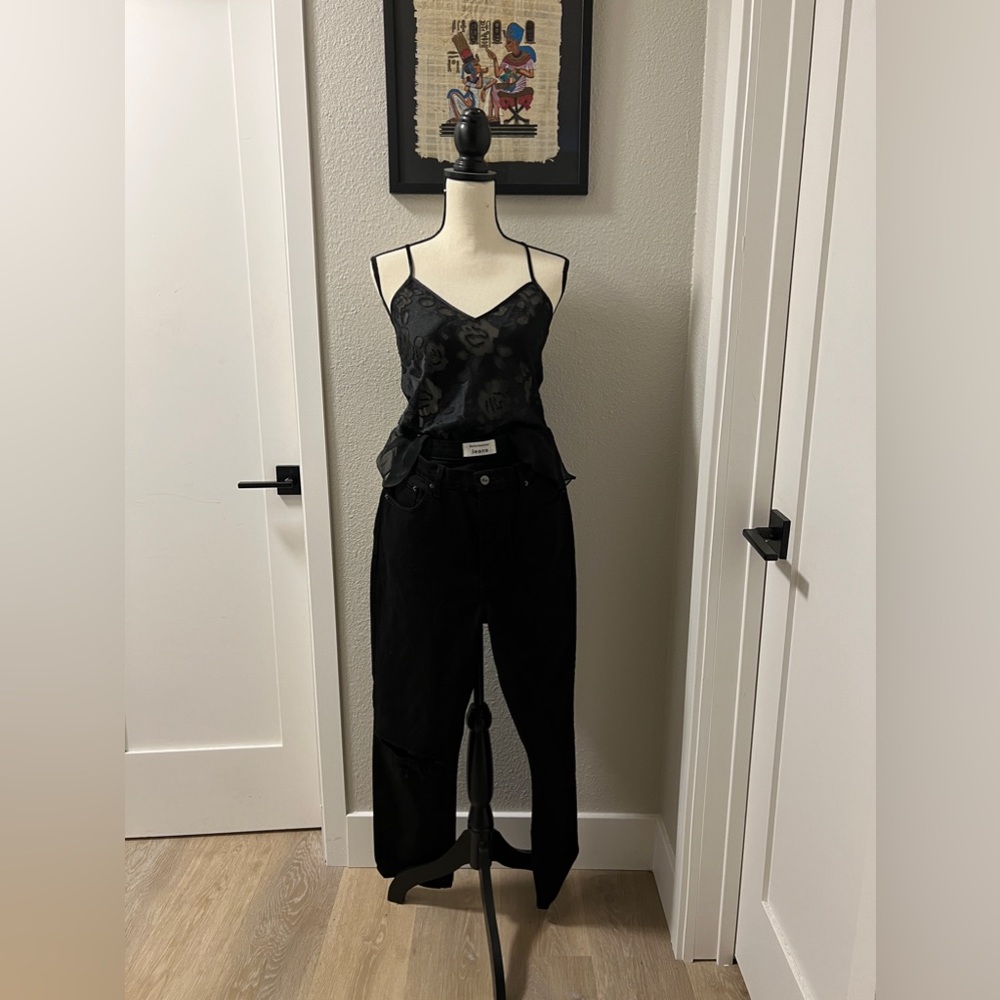 Reformation ripped black jeans size 31